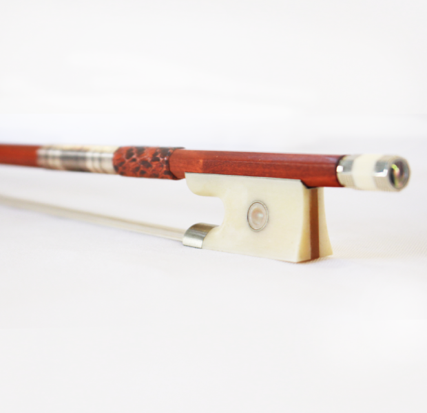 Arco Orquezz Pernambuco e Osso para Violino 4/4 - Imagem 3